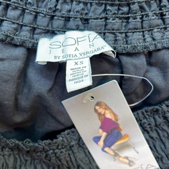 NWT Sophia Off Shoulder Eyelet Lace Trim Boho Cha Cha Top - Picture 3 of 4